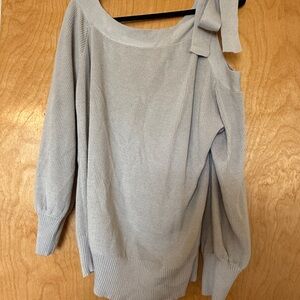 Elegant Gray Women's Sweater
